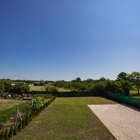 Vintage B 107 Gasthuis