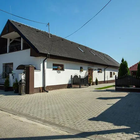 Gasthuis Vintage B 107 Tomasikovo